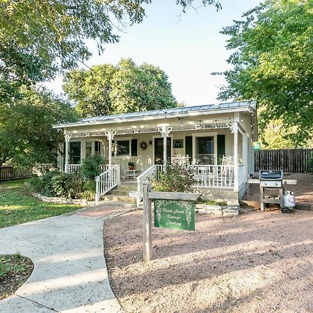 Creek Street Cottage Fredericksburg Extérieur photo