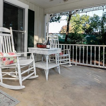 Creek Street Cottage Fredericksburg Extérieur photo